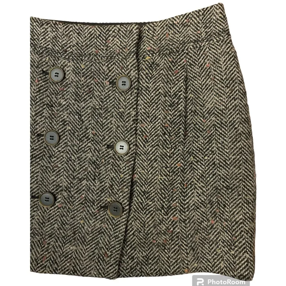 Loft Herringbone Wool wrap buttoned mini skirt size 8
